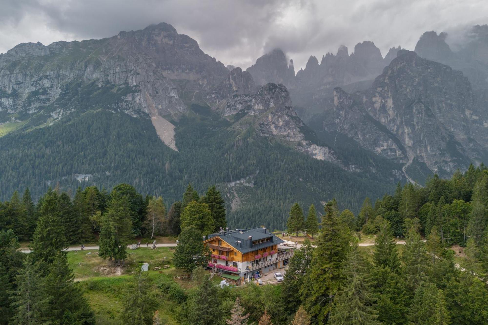Вилла Rifugio La Montanara Мольвено Экстерьер фото